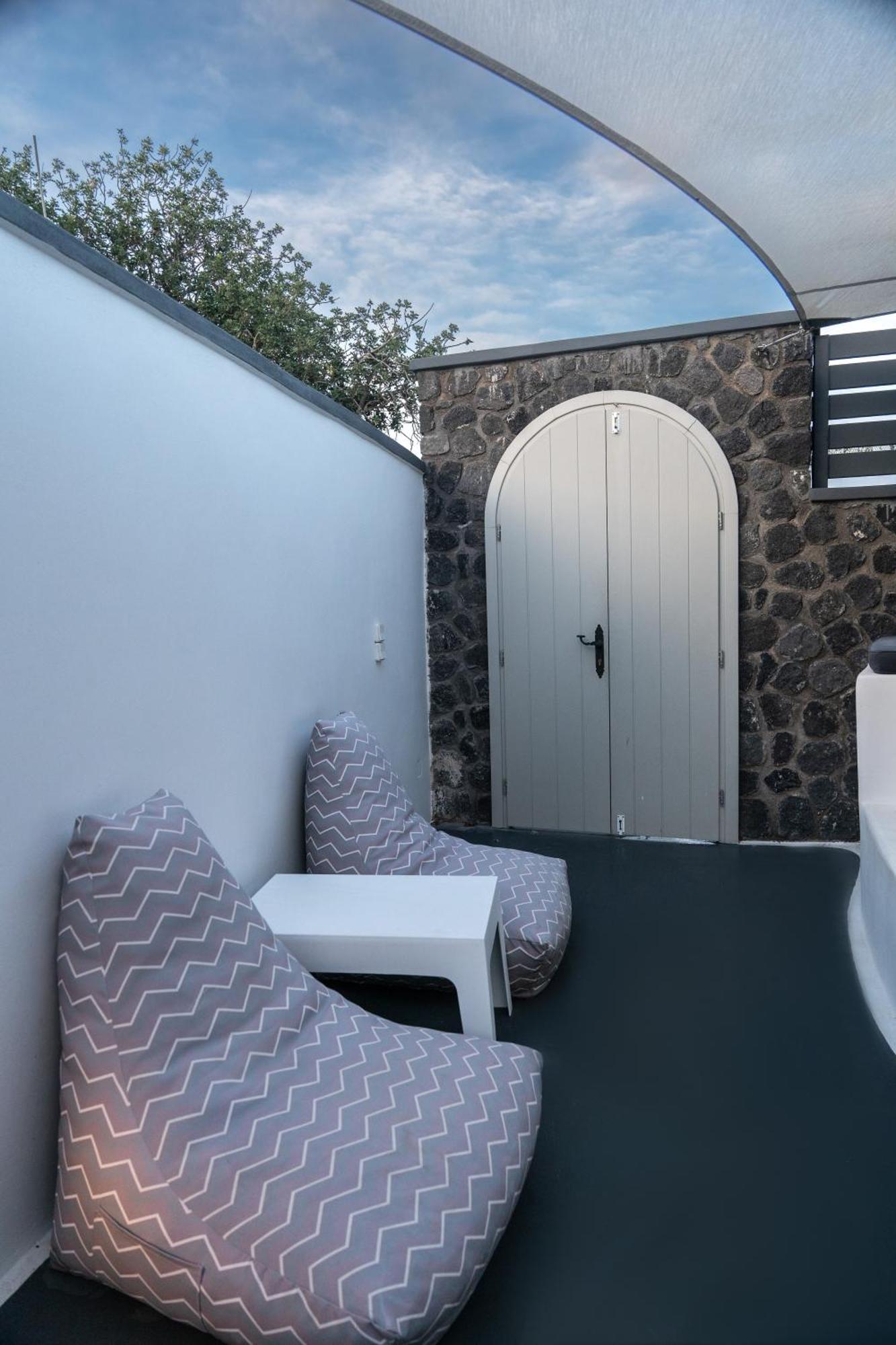 Sun Naam Home Santorini With Heated Jacuzzi Karterados (Santorini) Exterior foto